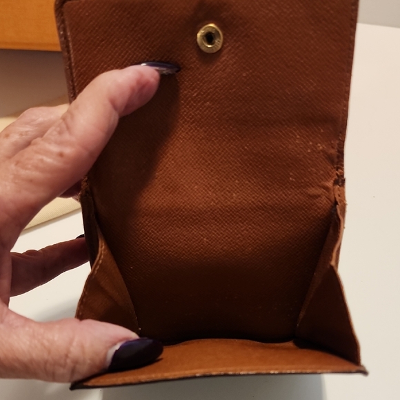 Louis Vuitton Dark Brown Monogram Wallet - Picture 11 of 11